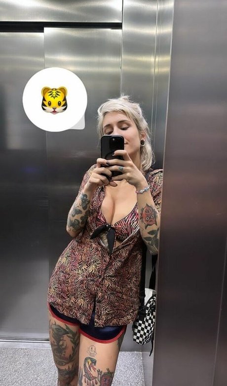 schwarze weibliche onlyfans exklusive nackte archiv