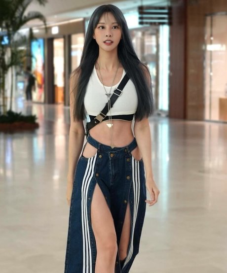 cathrynli erwachsene top bilder