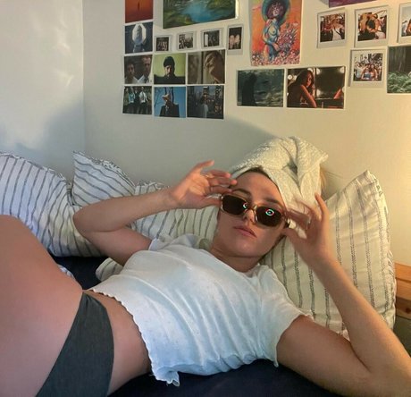 Ailish Morrison sexy exklusive foto