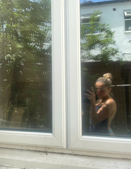 Ailish Morrison nackt porno foto