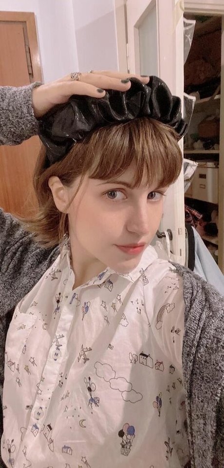 Aril s Chest exklusive heiße foto