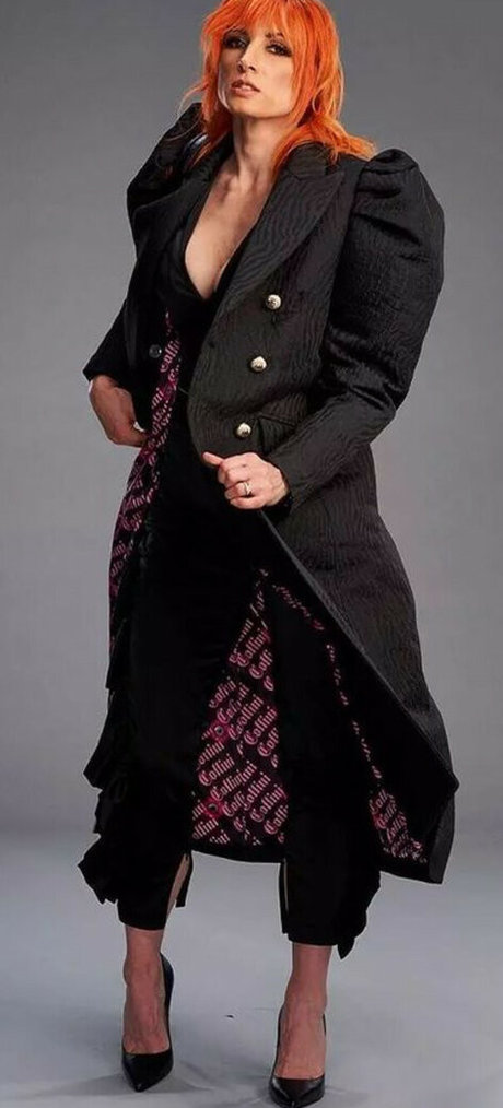 Becky Lynch model xxx foto