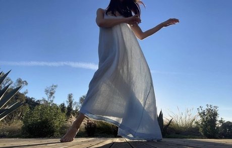 Abigail Spencer nackt kunst archiv