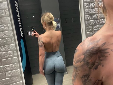 Lyubov Tomskaya erwachsene porno bilder