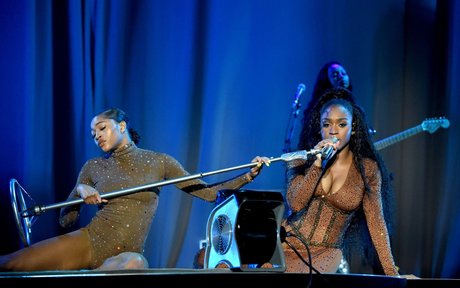 Normani perfekte beste galerie