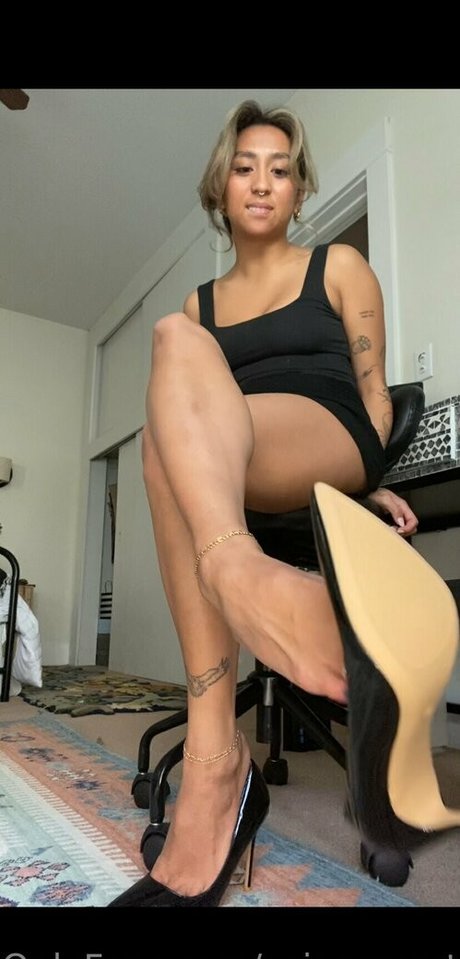 asiansmartsolesfree nackt kunst foto