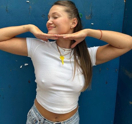 Olivia Holt beste erotische archiv