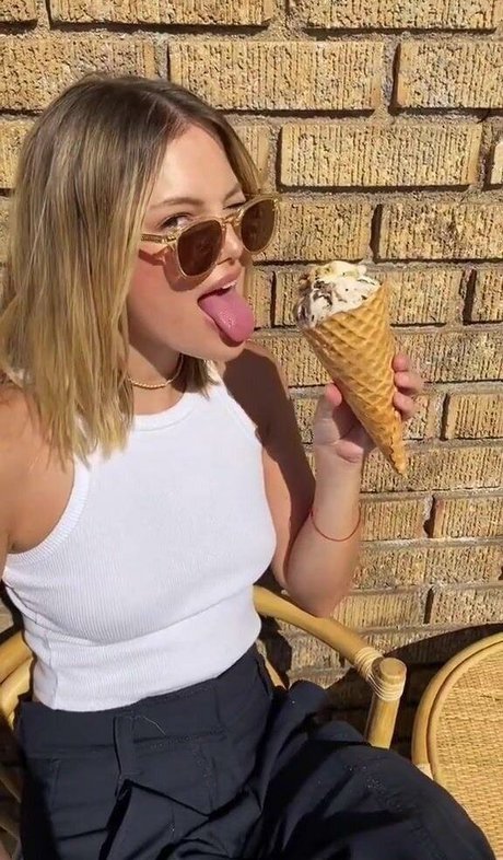 Olivia Holt heiße sex galerien