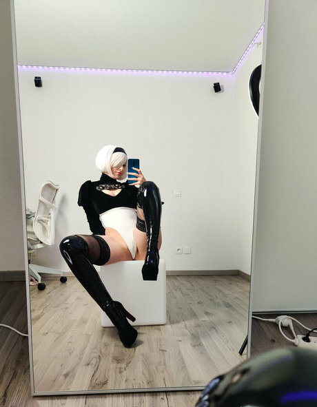 Yuzu Pyon heiße pornografische fotos