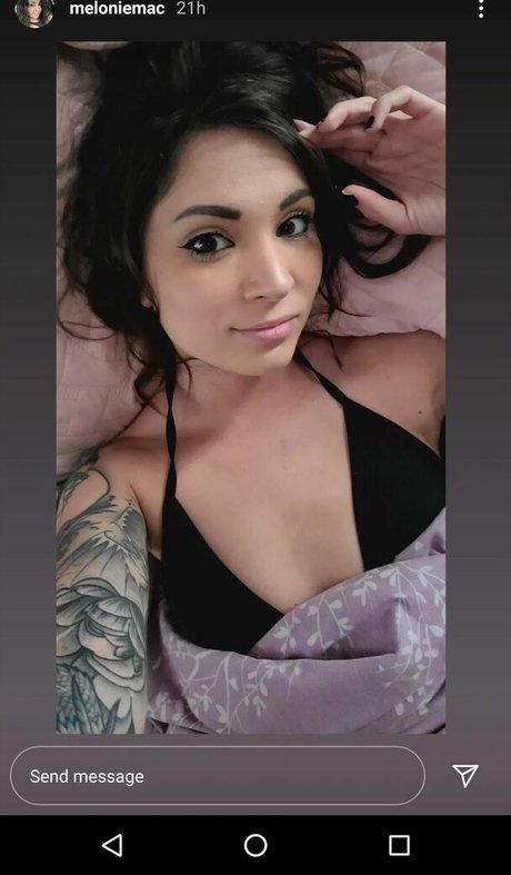 MelonieMac nacktheit top bilder