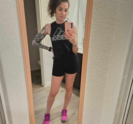 MelonieMac top erwachsene bilder