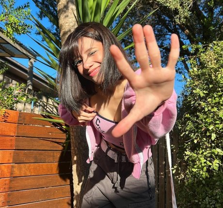 Eeeveenara heiße erwachsene fotos