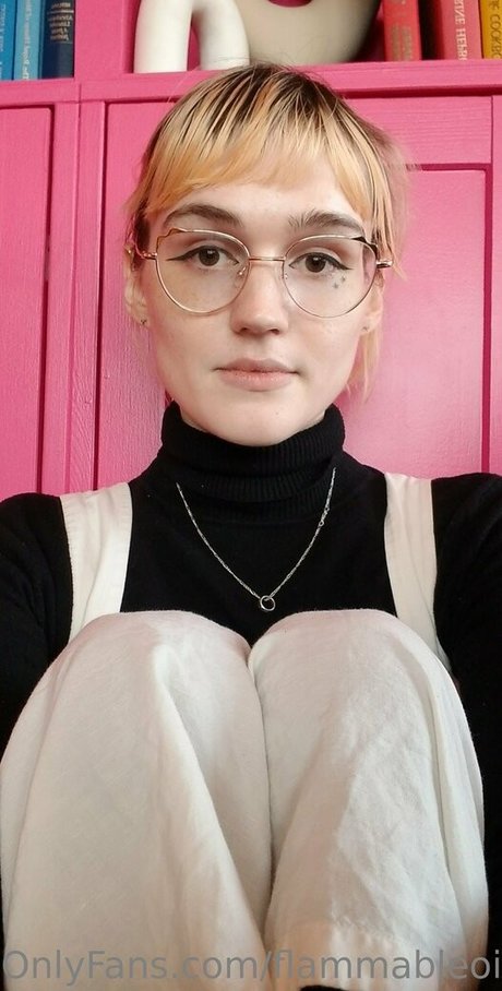 Claire Tennebrarum top xxx foto