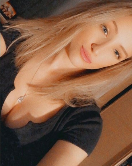 Caitlin Beevers hübsche sexy fotos