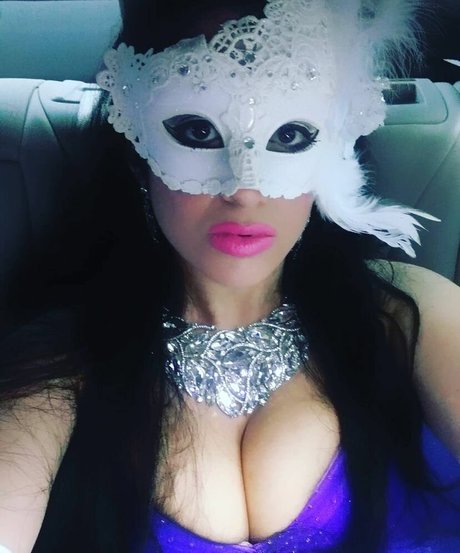 Jennifer Cortez erotische xxx bild