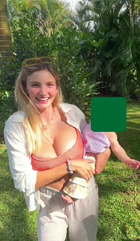 Isabella Abell schöne akt foto