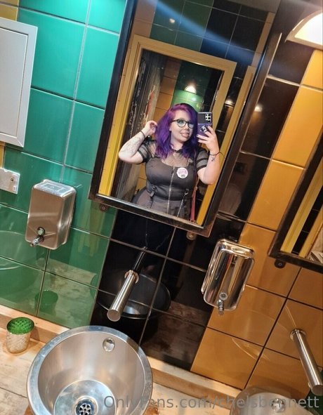 chelsbennett schauspielerin perfekte foto