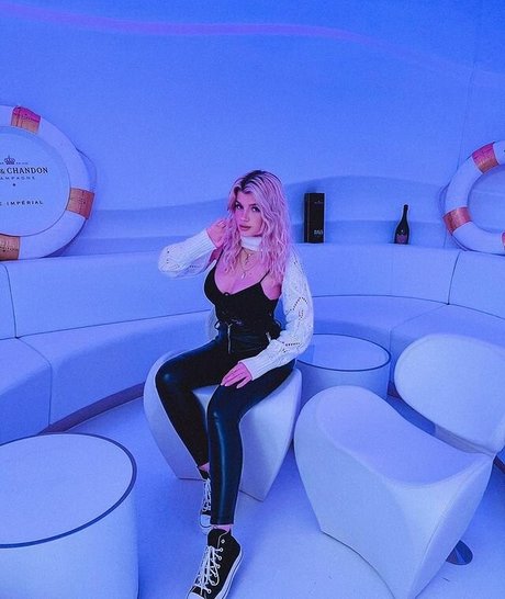 erotische onlyfans exklusive akt bilder