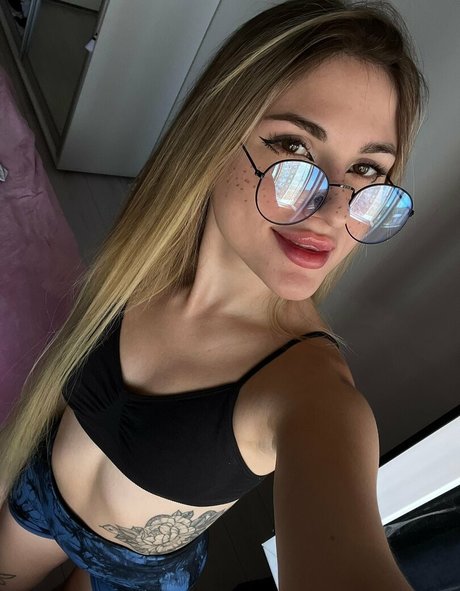 red mila erwachsene nette galerien