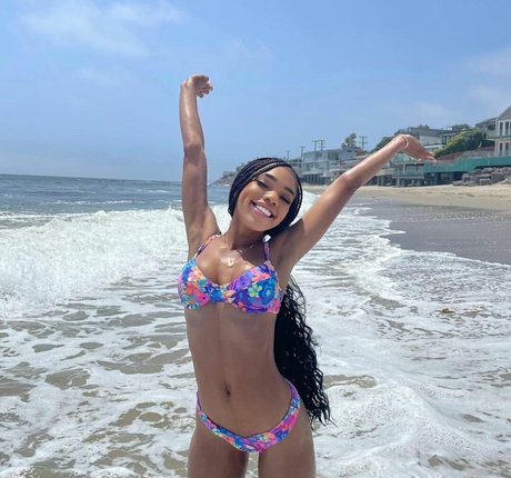 Teala Dunn nackt sexy archiv