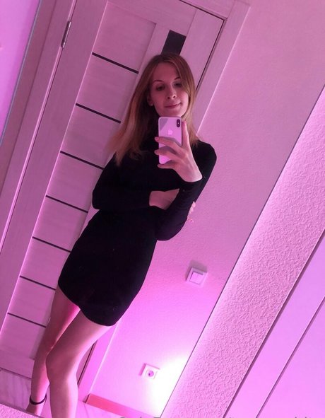 ts avy white nacktheit hd archiv