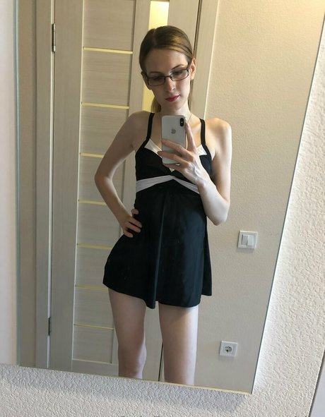 ts avy white top sex archiv