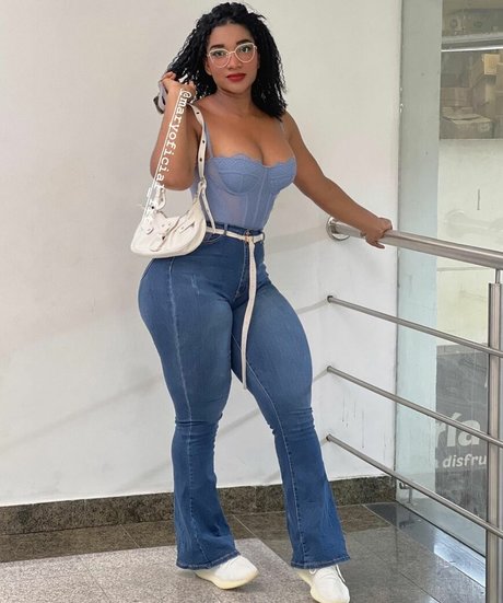 maryoficial fit nackte archiv