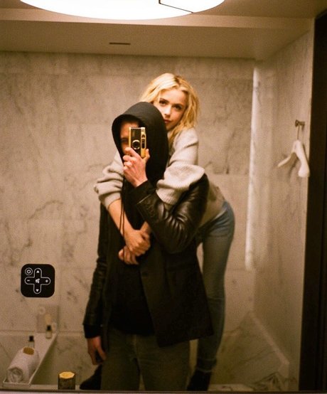 Kiernan Shipka freie pornographische galerie