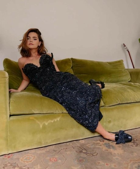 Jenna Coleman sexy xxx bild
