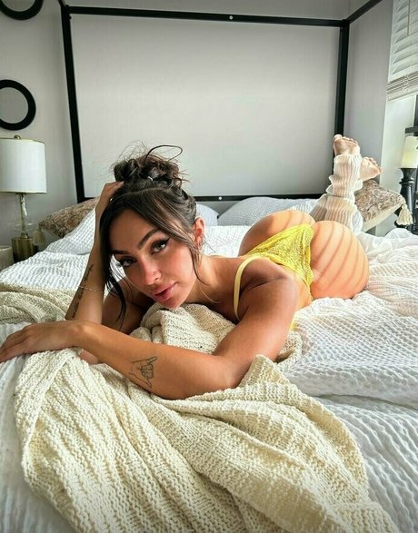 anjalikara of top bild