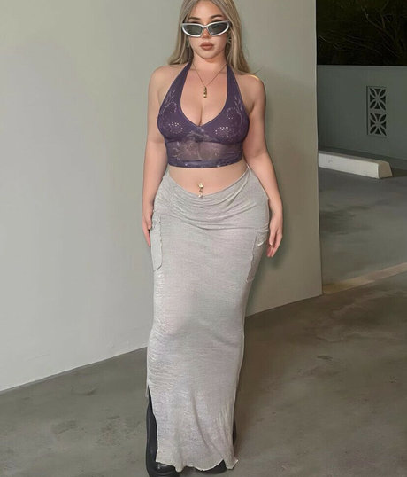 Luvmesumfuego nackt schöne archiv