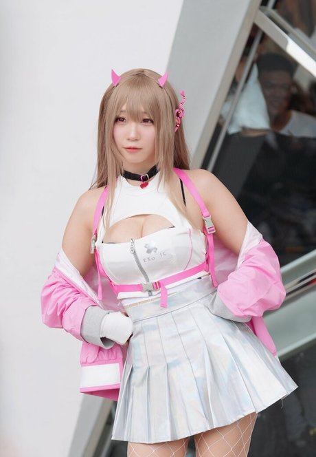 iorimoe five schöne pornostar galerien