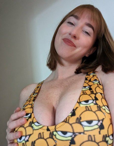 SpicyHani erwachsene hübsche bild