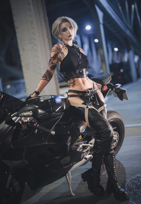 Takomayuyi nacktheit akt galerie