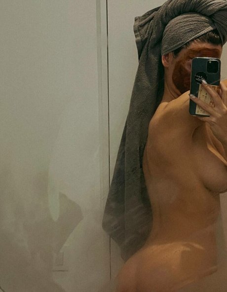 Lina Tsapova model nackte galerien