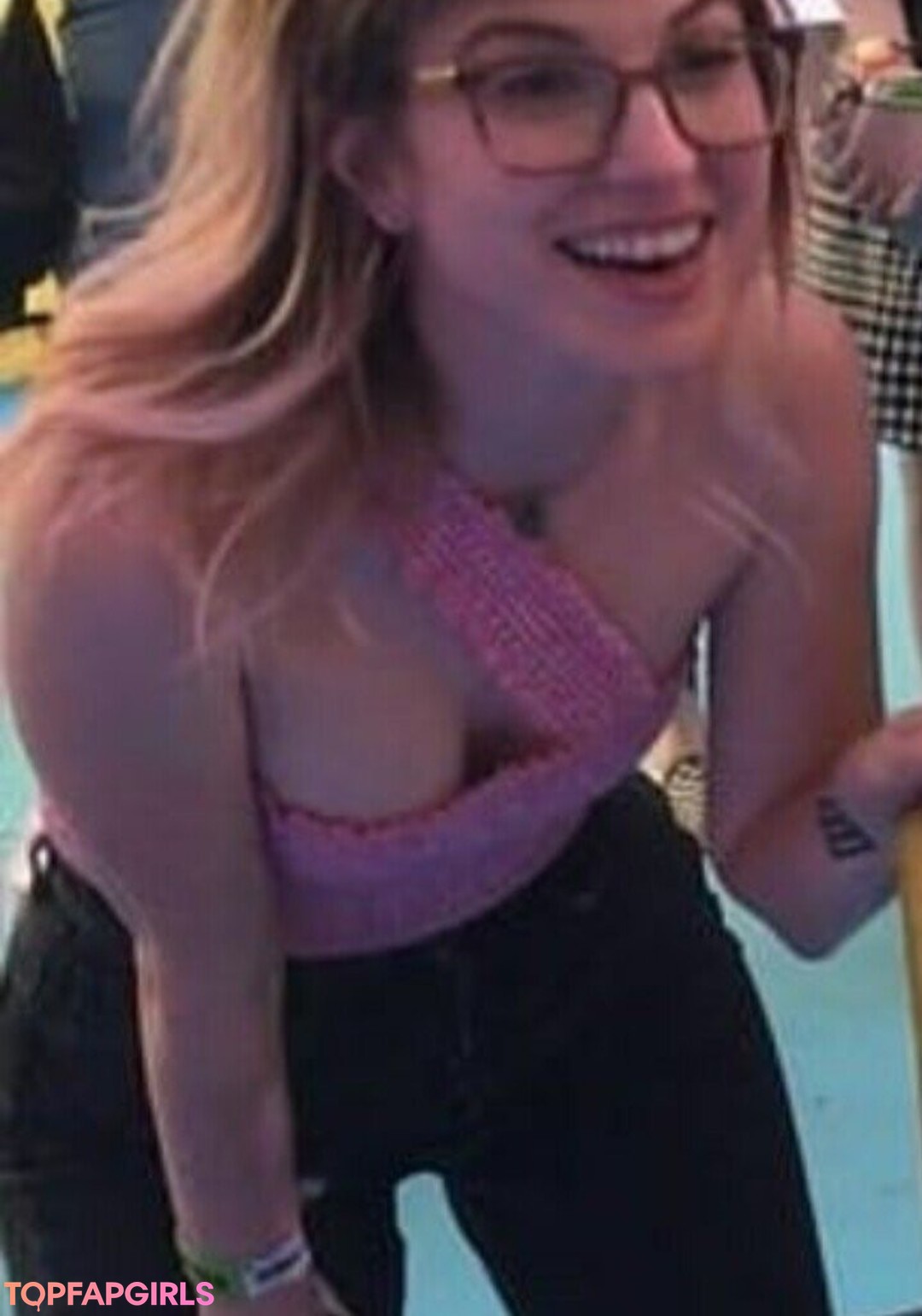 große titten strip onlyfans nackt schöne archiv