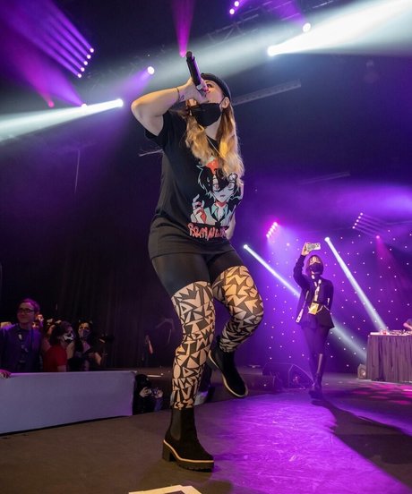 Demondice Karen hübsche xxx bild