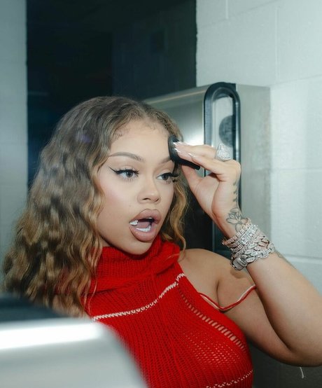 latto777 pornostar schöne archiv