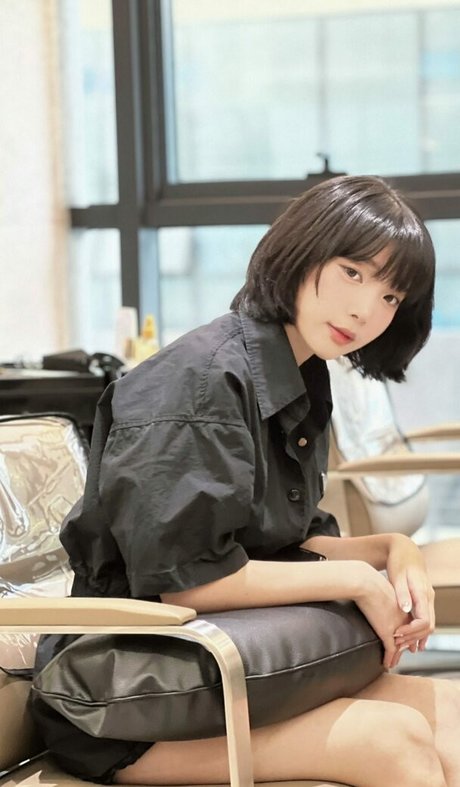 Inkyung nackt hübsche archiv