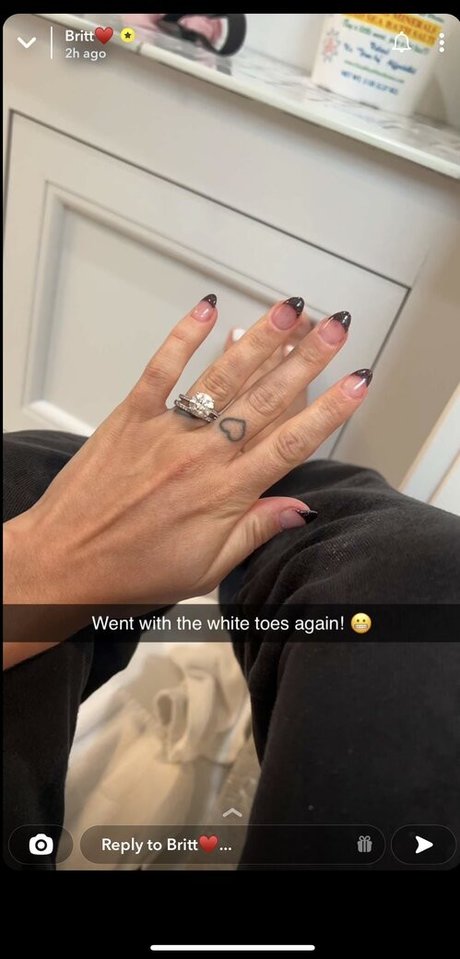 Brittney Atwood perfekte hd bild