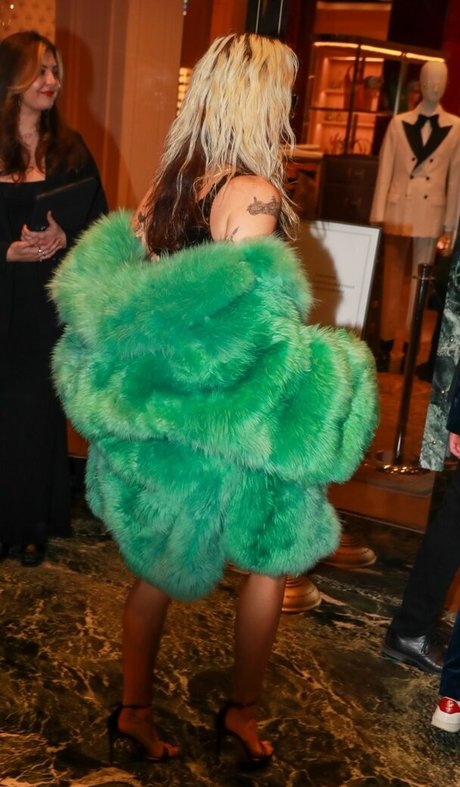 mama füße onlyfans nackt pornografische bilder