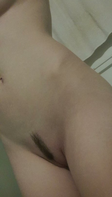 shy spice model exklusive bild