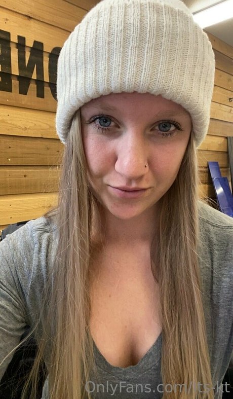 its kt nackten pornostar galerie