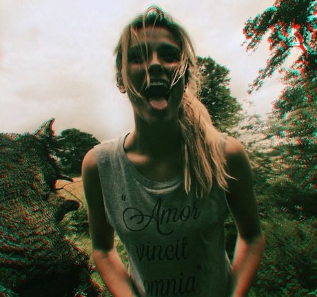 Wallis Day hd pornografische archiv