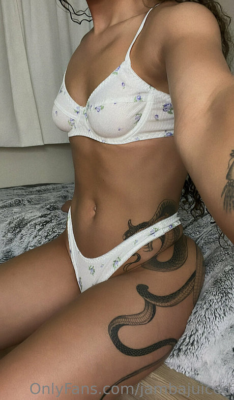 jambajuiced nackte bilder