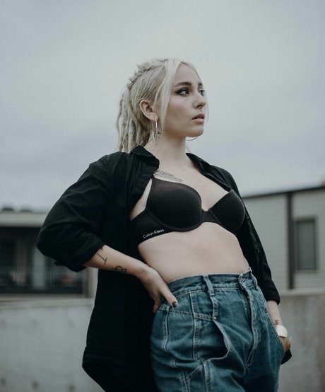 Eliza Grace hd porno foto