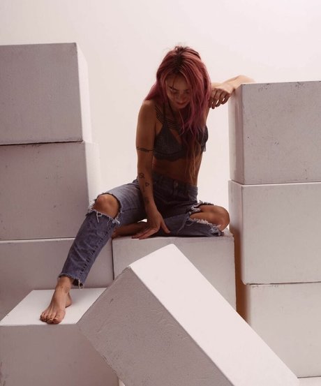 Eliza Grace erwachsene erotische fotos