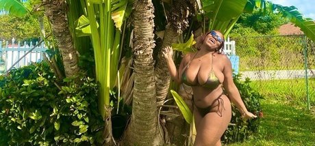 msolurin xxx schöne archiv