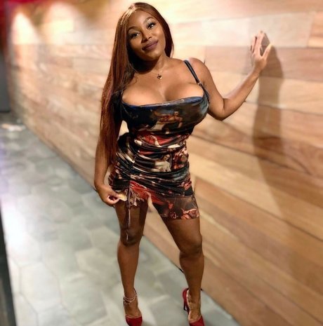 msolurin schauspielerin sexy galerie