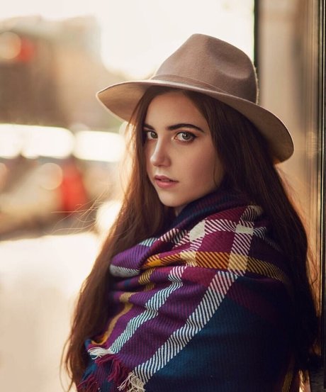 Paloma Piquet kostenlose hübsche archiv